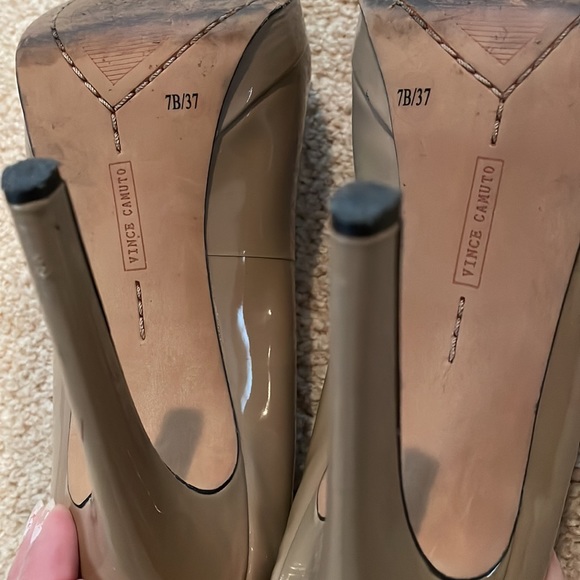 Vince Camuto shiny high heel pumps - Picture 7 of 13